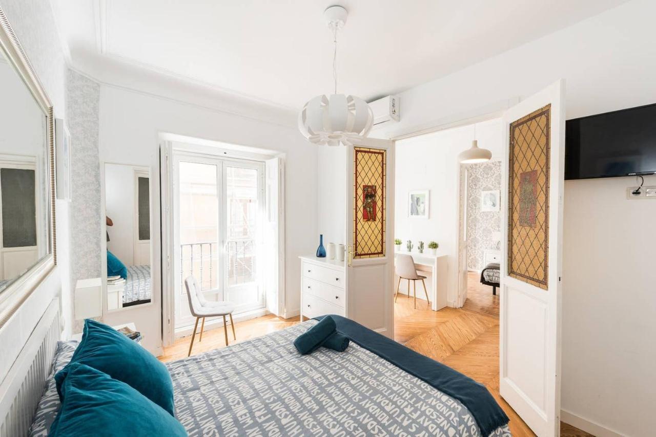 Apartamentos En Sol, Madrid Centro Zewnętrze zdjęcie